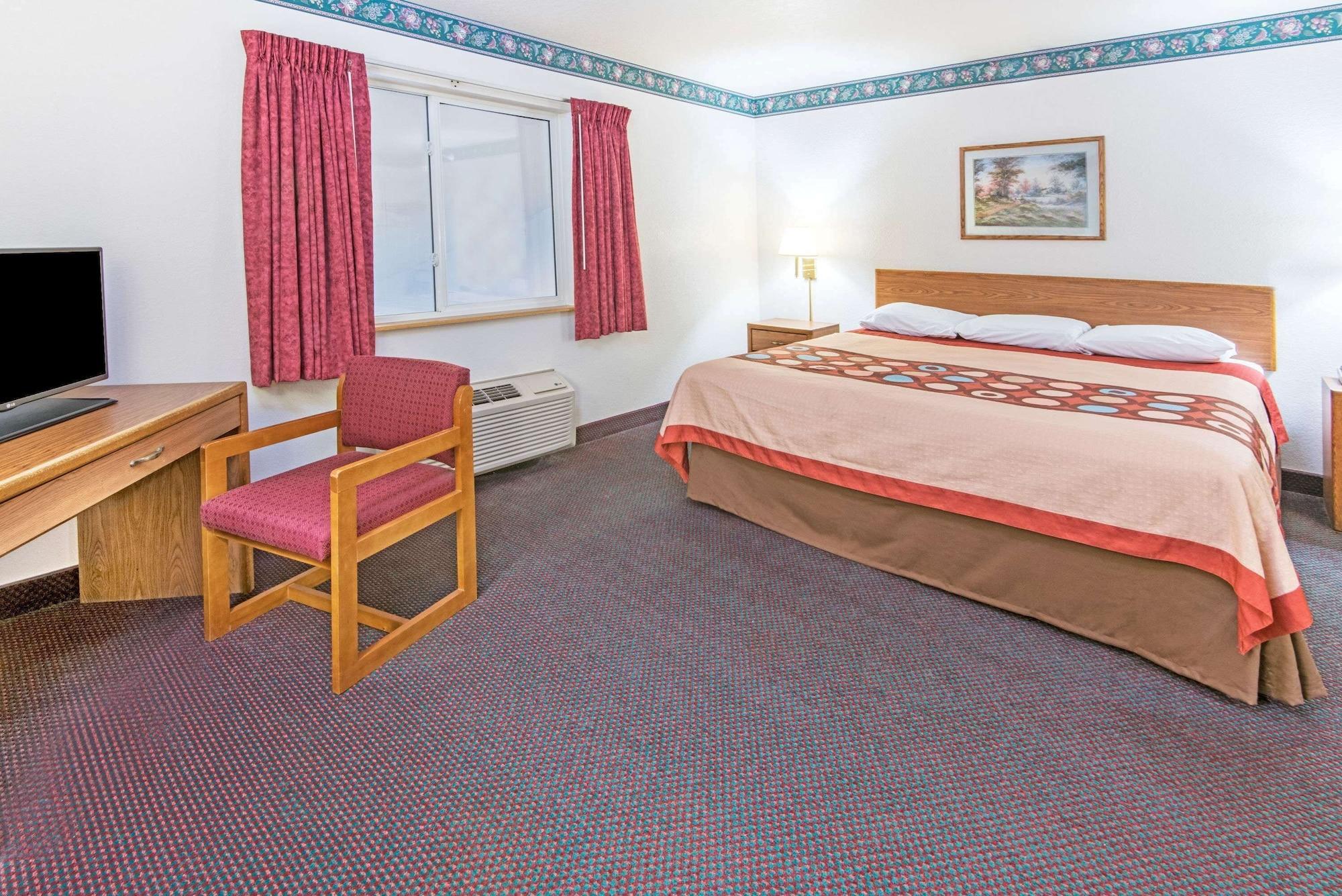 Super 8 By Wyndham Richfield Cleveland Hotel Eksteriør billede