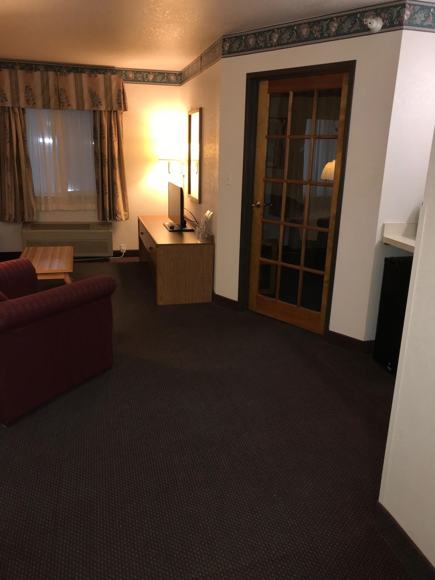 Super 8 By Wyndham Richfield Cleveland Hotel Eksteriør billede